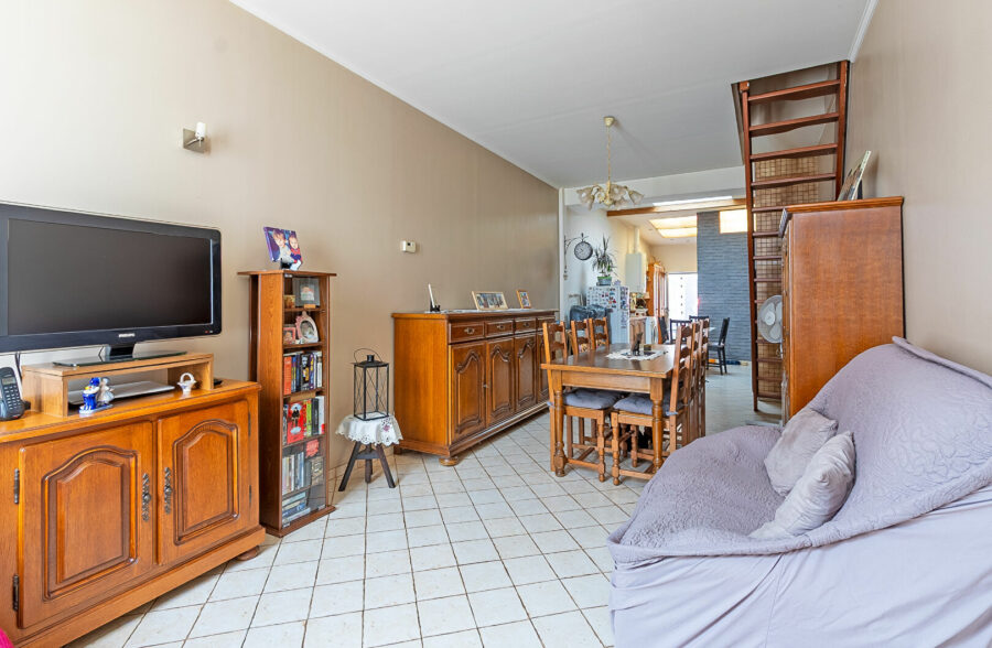 MAISON 1930 AVEC JARDIN DE VILLE PROCHE GARE