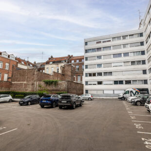 LILLE NATIONALE- Boulevard VAUBAN T2 avec parking et cave