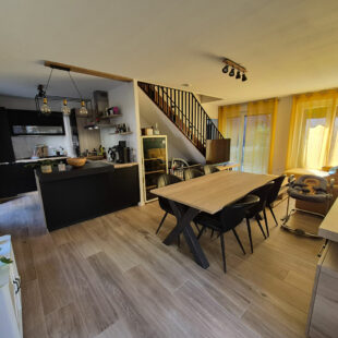 LILLE  GAMBETTA – T4 en duplex avec jardin et parking
