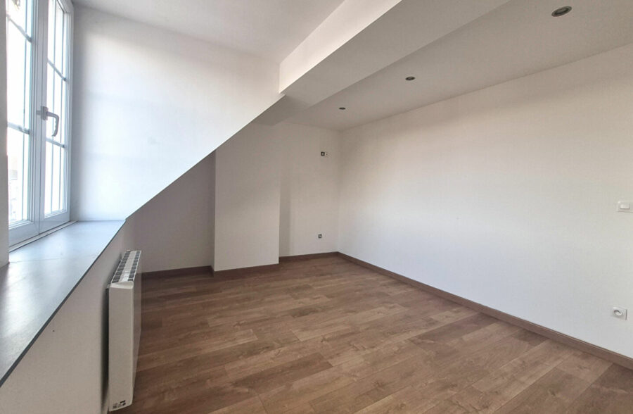 MAISON 100 m² HABITABLES RENOVES JARDIN 100 m²