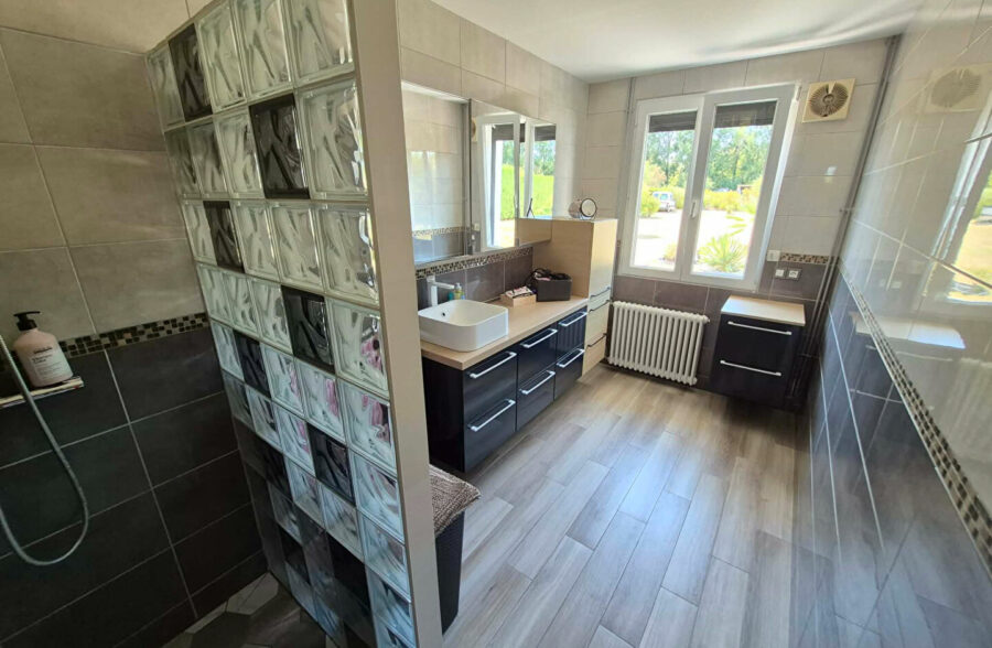 Rang Du Fliers , semi plain pied , 3 chambres de 123 m2 habitables , DPE B !!