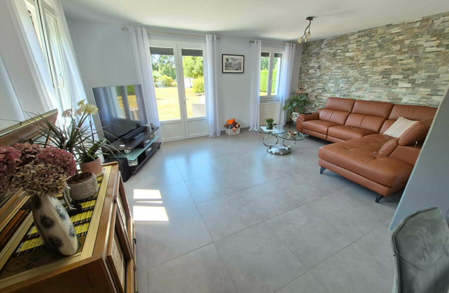 Rang Du Fliers , semi plain pied , 3 chambres de 123 m2 habitables , DPE B !!