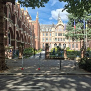 Lille VAUBAN : Studio + cave  face à l’université Catholique