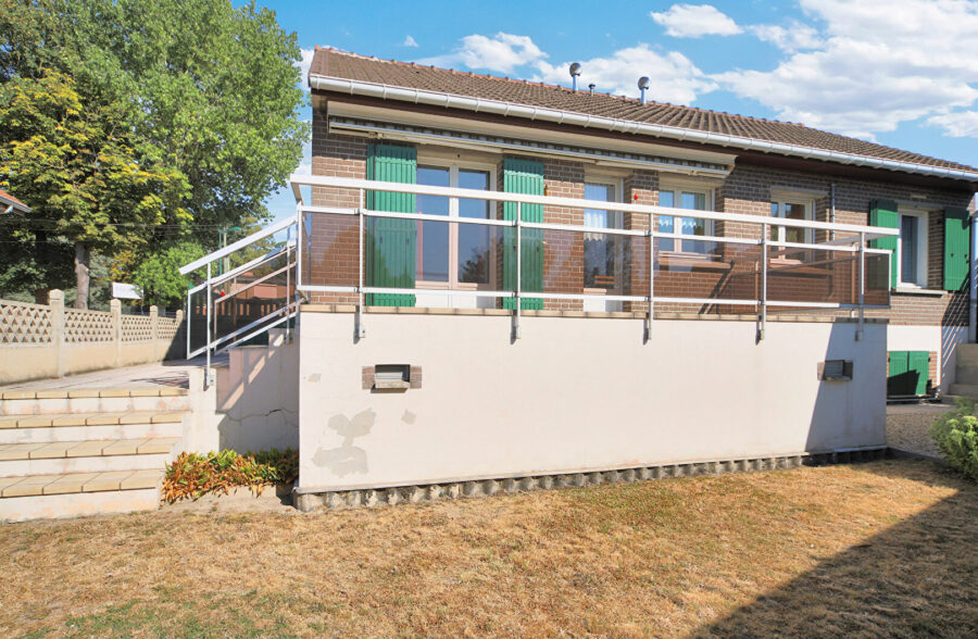 Plain pied individuel avec sous sol