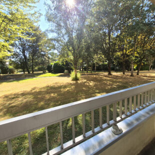 STUDIO AVEC BALCON – METRO CARLIERS
