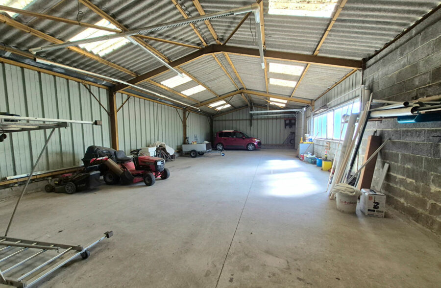 Marquillies – Maison individuelle de caractère sur plus de 1 000 m² avec hangar de 140 m²