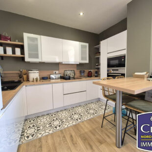 Appartement Cambrai 3 pièce(s)-stationnement privatif