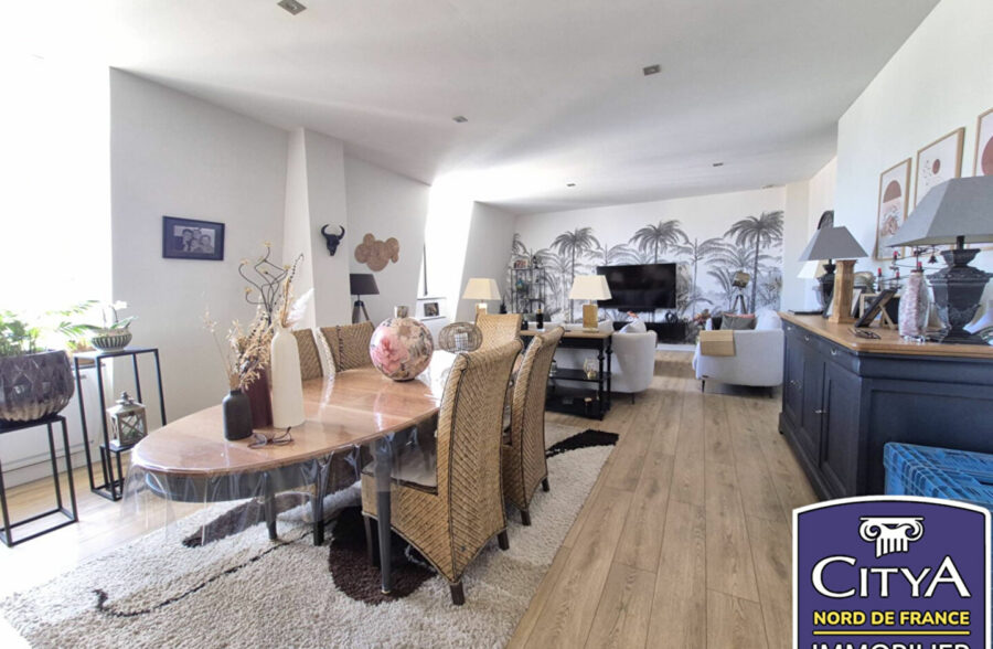 Appartement Cambrai 3 pièce(s)-stationnement privatif