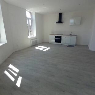 immeuble d’angle 197.950 euros limite lys lez Lannoy.