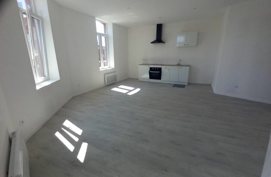 immeuble d’angle 197.950 euros limite lys lez Lannoy.
