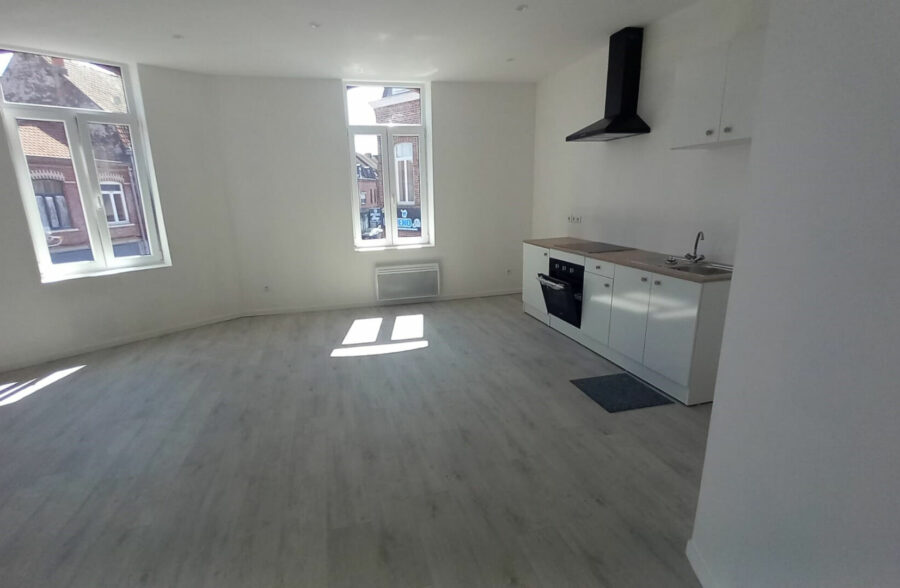 immeuble d’angle 197.950 euros limite lys lez Lannoy.