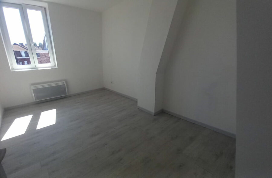 immeuble d’angle 197.950 euros limite lys lez Lannoy.