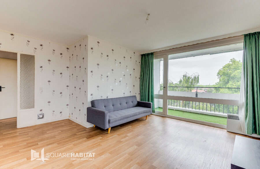 A VENDRE!! EN EXCLUSIVITE!! 75 000€ HAI!! APPARTEMENT T3, DEUX CHAMBRES + BALCON. ROUBAIX.