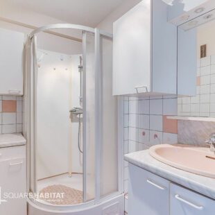 A VENDRE!! EN EXCLUSIVITE!! 75 000€ HAI!! APPARTEMENT T3, DEUX CHAMBRES + BALCON. ROUBAIX.
