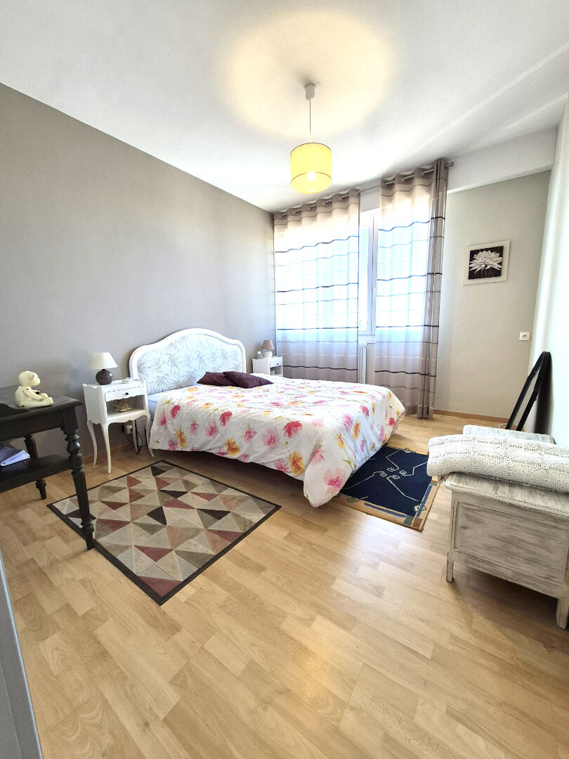 Appartement Cambrai 6 pièce(s) 125 m2