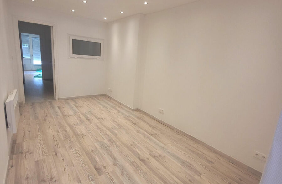 Local commercial/professionnel rénové – 45 m² – Sin-le-Noble