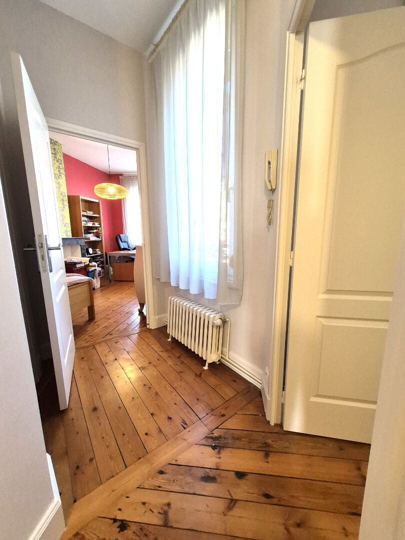 Maison Cambrai 10 pièce(s) 223 m2