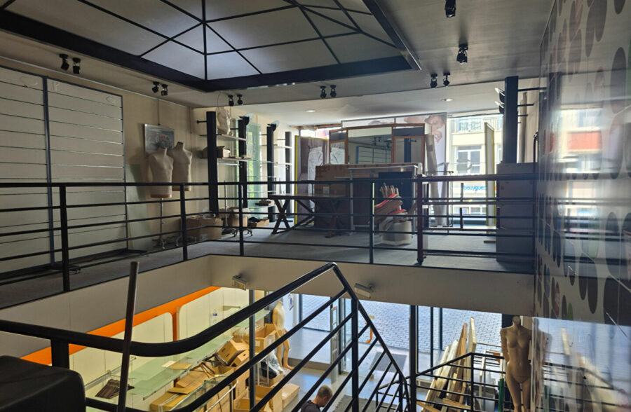 LENS centre Local commercial  +/-200 m2