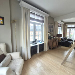 Immeuble de rapport avec appartement, bureau indépendant et duplex de standing