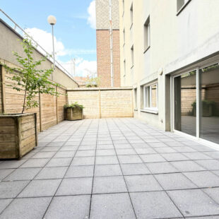 LA CATHO-APPARTEMENT 2 CHAMBRES AVEC PARKING ET TERRASSE
