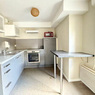 LA CATHO-APPARTEMENT 2 CHAMBRES AVEC PARKING ET TERRASSE