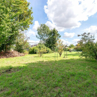 PAVILLON INDIVIDUEL SEMI PLAIN PIED DE 180 M².