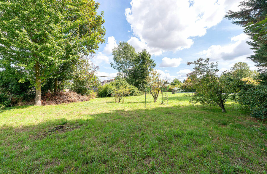 PAVILLON INDIVIDUEL SEMI PLAIN PIED DE 180 M².