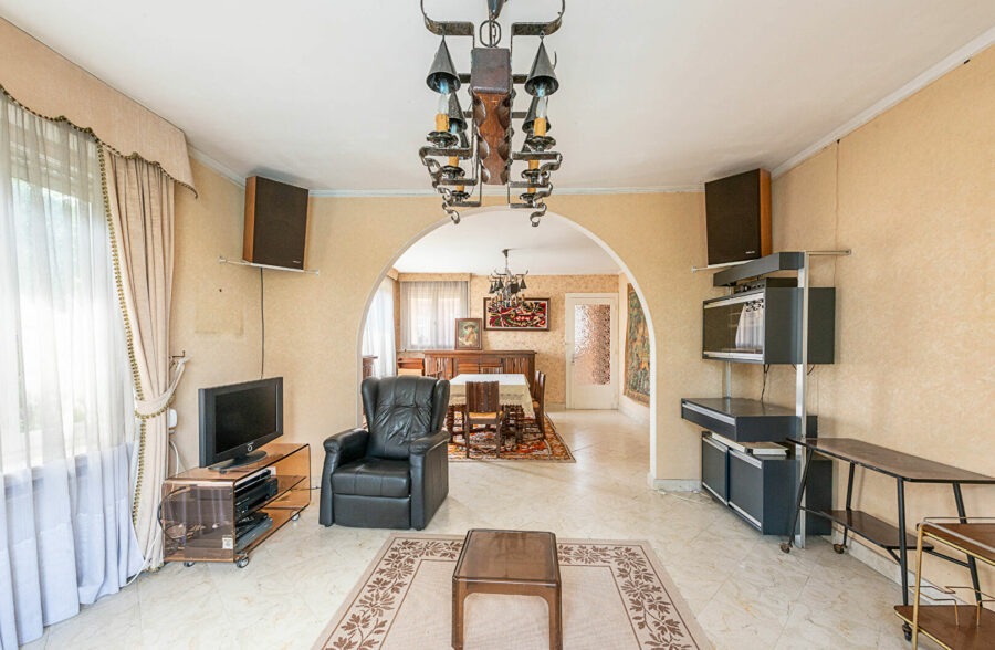 PAVILLON INDIVIDUEL SEMI PLAIN PIED DE 180 M².