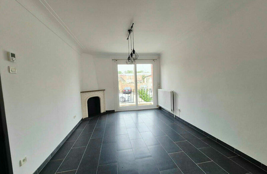 Maison individuelle garage jardin
