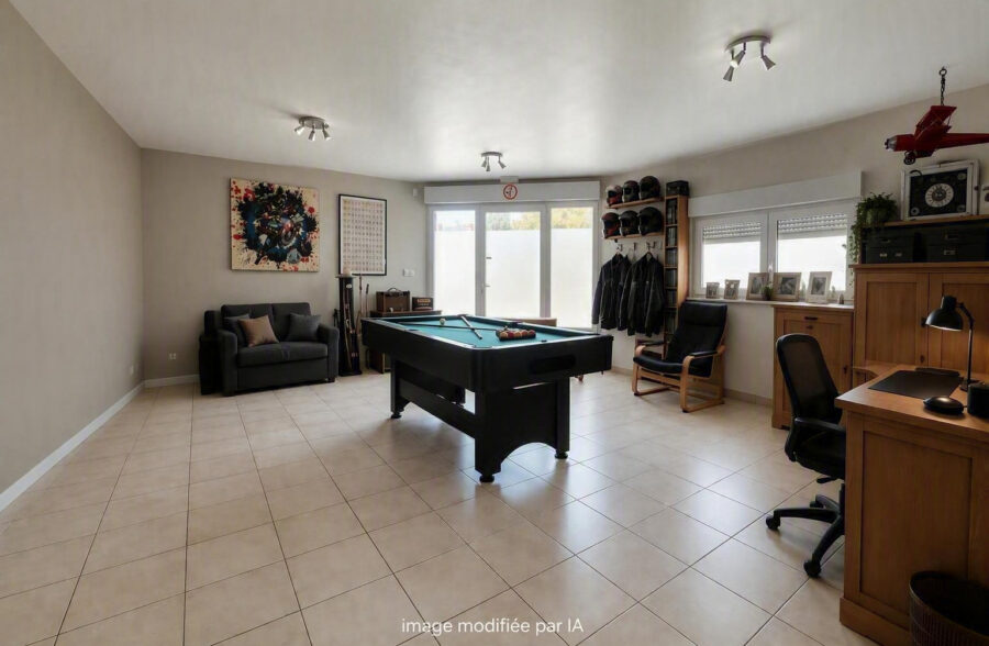 Maison familiale de 199 m² habitables avec jardin, salle de billard et carport