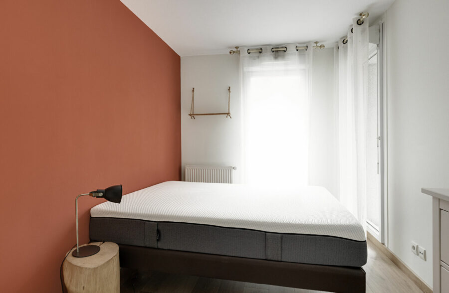 LILLE WAZEMMES/GAMBETTA: Type 2 lumineux avec balcon et parking