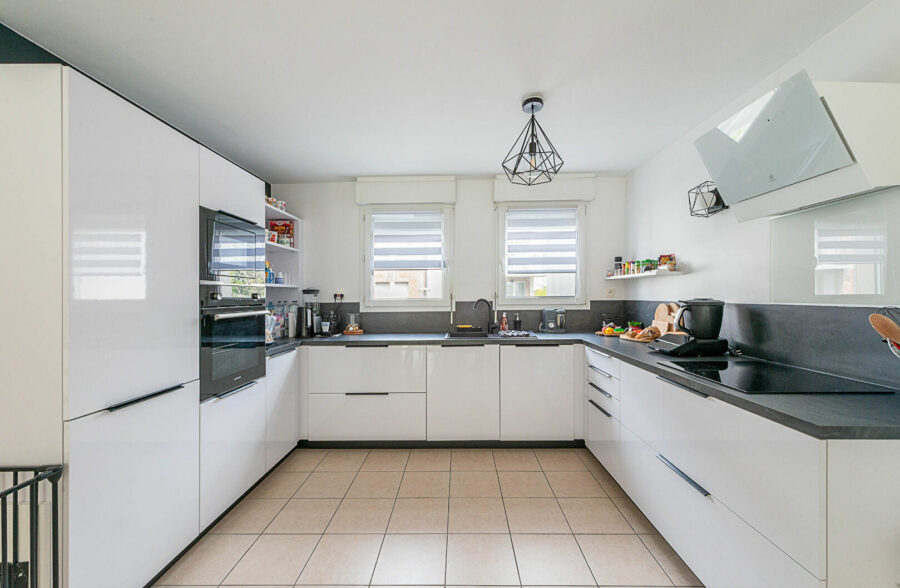 MAISON DE 97 M² AVEC GARAGE
