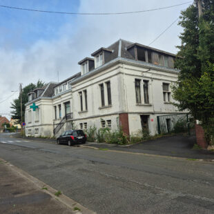 AUCHEL ensemble immobilier de +/- 800m²