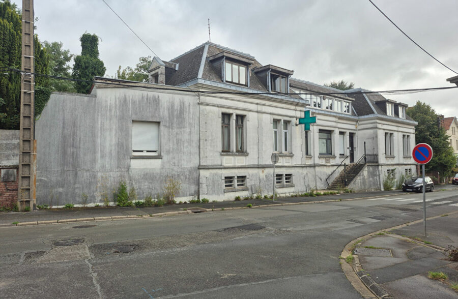 AUCHEL ensemble immobilier de +/- 800m²