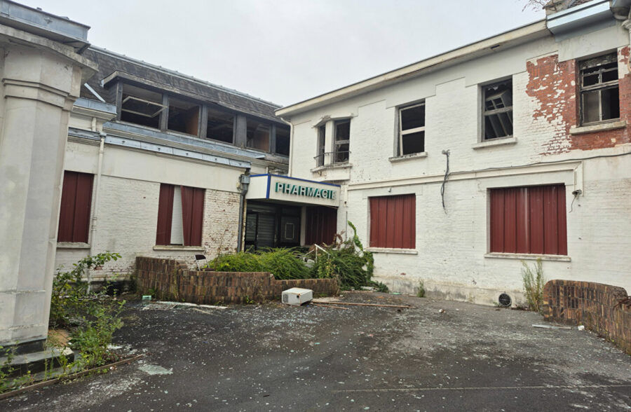 AUCHEL ensemble immobilier de +/- 800m²