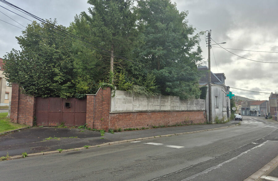 AUCHEL ensemble immobilier de +/- 800m²