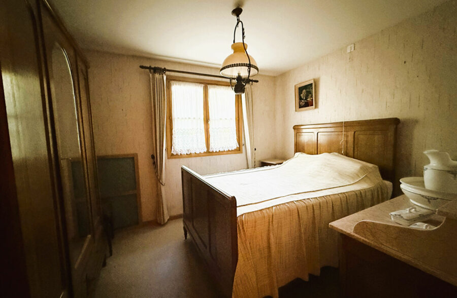 MONT D’HALLUIN – SUPERBE PLAIN-PIED INDIVIDUEL 150m² AVEC FORT POTENTIEL D’ÉVOLUTION