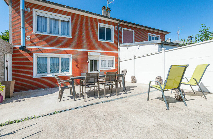 Maison Cambrai 5 pièce(s) -Jardin-Garage