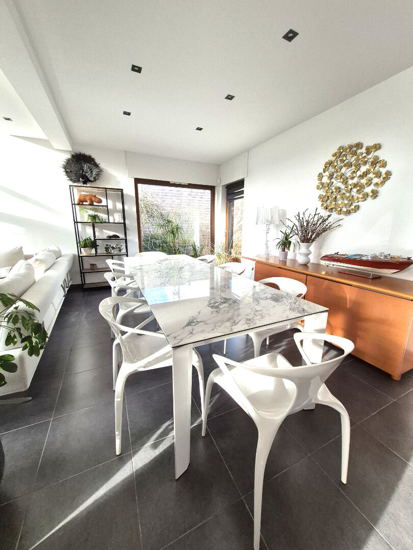 Maison Cambrai 10 pièce(s) 200 m2