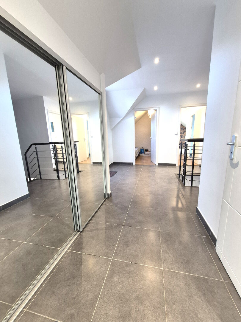 Maison Cambrai 10 pièce(s) 200 m2