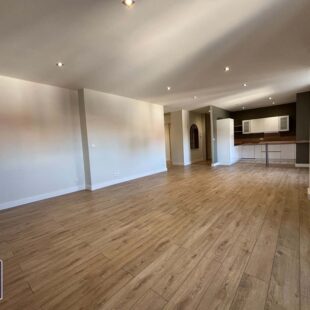 Appartement Cambrai 3 pièce(s)-stationnement privatif