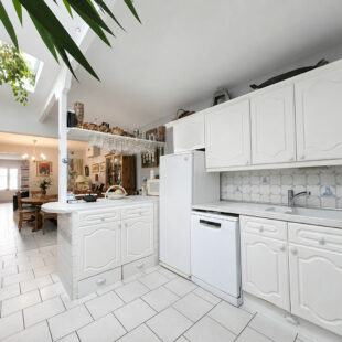 Maison de ville avec beau jardin