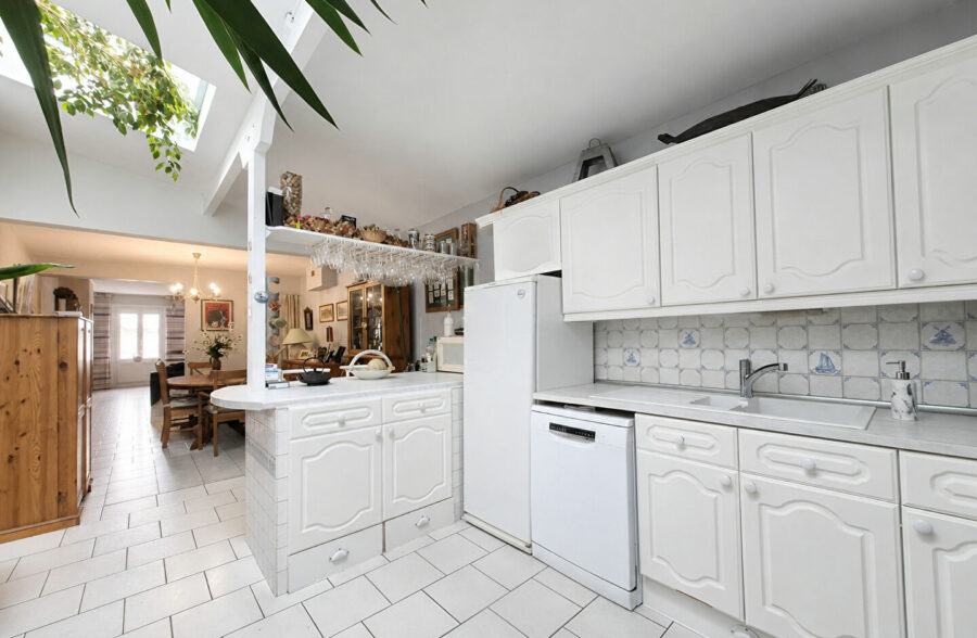 Maison de ville avec beau jardin