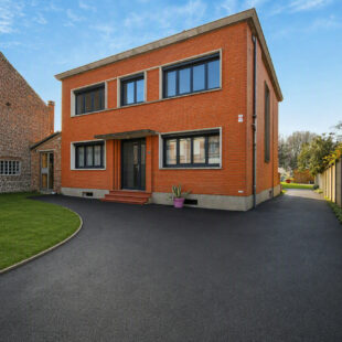 MAISON D’ARCHITECTE + HANGAR