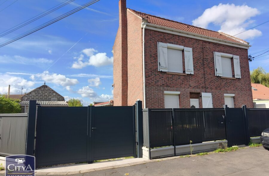 Maison individuelle avec grand jardin