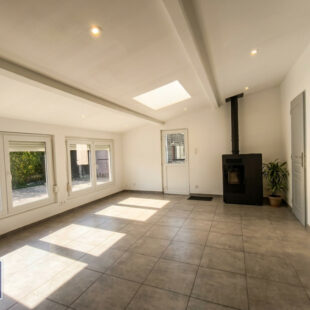 Maison individuelle avec grand jardin