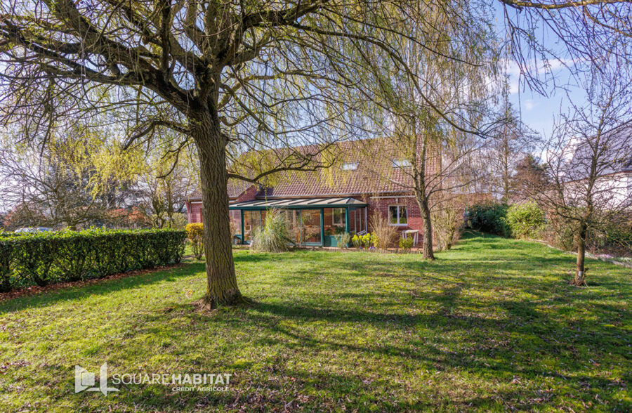 Pavillon individuel semi plain pieds