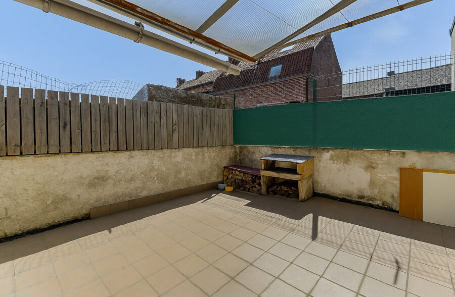 Croix, maison semi individuelle, 4 chambres, 2 terrasses, garage 2 voitures + parking