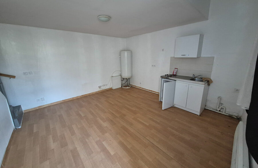 Immeuble comprenant 3 logements.