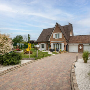 Maison Steenbecque 7 pièce(s) 170 m2